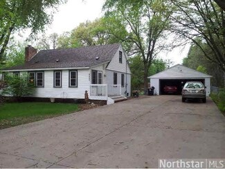 7946 7946 Eastwood Rd, Mounds View, MN 55112