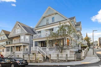 33 Greenbrier St, Dorchester Center, MA 02124