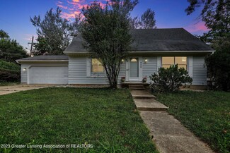 900 W Cavanaugh Rd, Lansing, MI 48910