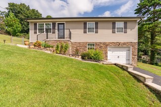 911 Crest Dr, Chickamauga, GA 30707