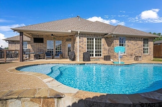 1009 Stagecoach Bend, Bullard, TX 75757