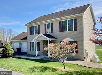 206 Summitville Rd, New Holland, PA 17557