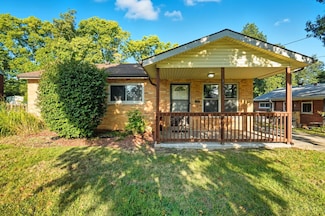 1979 Faywood Dr, Cincinnati, OH 45238