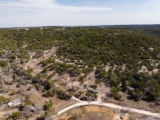 191 Scott Dr, Center Point, TX 78010