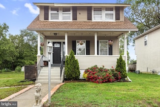 821 Green Ave, Mount Ephraim, NJ 08059