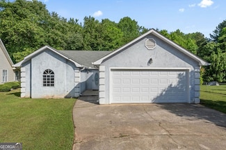 135 Gingercake Ct, Fayetteville, GA 30214