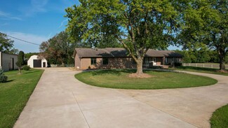 4083 N Farm Road 151, Springfield, MO 65803