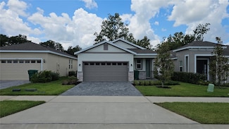 722 Lemon Ave, Fruitland Park, FL 34731