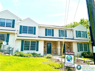 523 S New St, Nazareth, PA 18064
