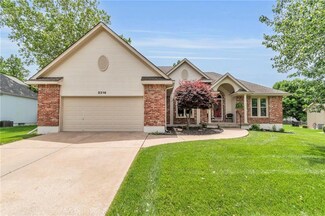 2316 NW Summerfield Dr, Lees Summit, MO 64081