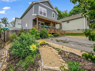 725 Center St, Asheville, NC 28803