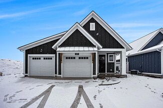 408 N Cottage Ct, Whitehall, MI 49461