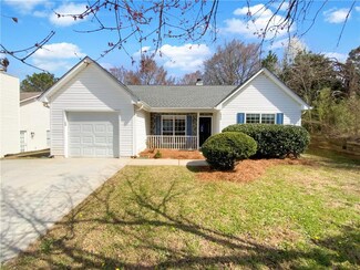10632 Pine Forest Ln, Jonesboro, GA 30238