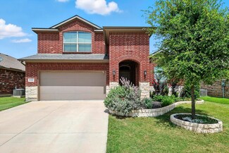 9100 Pearfield Rd, Fort Worth, TX 76179
