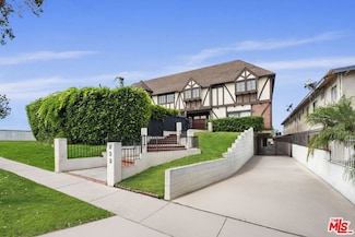 822 Victor Ave Unit 14, Inglewood, CA 90302