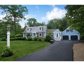 45 Strawberry Ln, Scituate, MA 02066