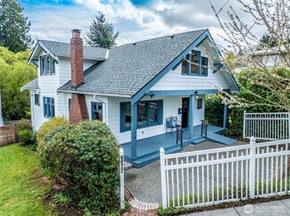 6022 Woodland Place N, Seattle, WA 98103