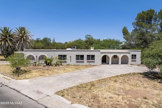 1714 W Meadow Hills Dr, Nogales, AZ 85621
