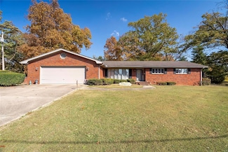 2508 1st St, Eldorado, IL 62930