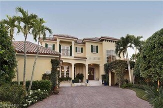 2022 5th St S, Naples, FL 34102
