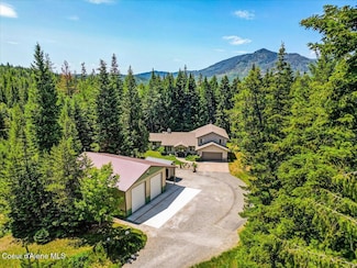 438 Berry Hill, Cocolalla, ID 83813
