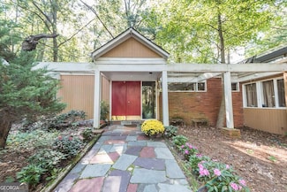 2990 Stone Hogan Connector Rd SW, Atlanta, GA 30331