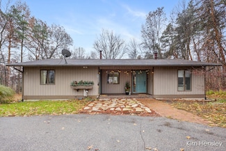 4736 Burton St SE, Grand Rapids, MI 49546