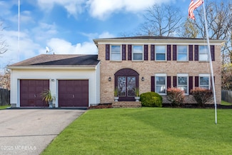 8 Hialeah Ct, Howell, NJ 07731