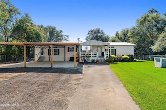 4318 Crystal Lake Dr, Chipley, FL 32428