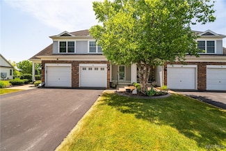 70 Hanover St, Lancaster, NY 14086