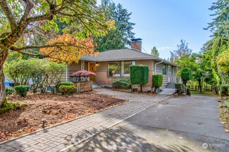 18533 Meridian Ave N, Shoreline, WA 98133