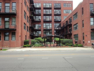 2323 W Pershing Rd Unit 136, Chicago, IL 60609