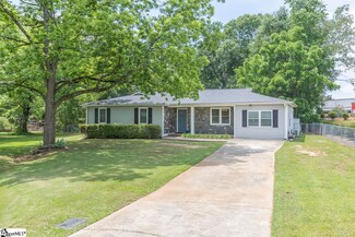 112 Summer Dr, Easley, SC 29642