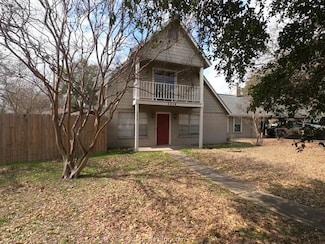 3214 Heatherwood Dr, Bryan, TX 77801