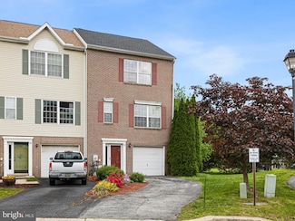46 Highland Cir, Newark, DE 19713