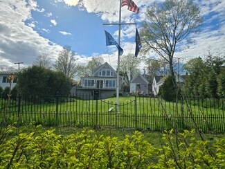 21 Middle St, Wiscasset, ME 04578