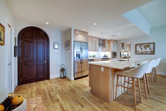 1111 Hermann Dr Unit 15E, Houston, TX 77004