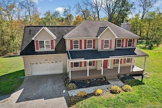 33 Berea Rd, Walden, NY 12586