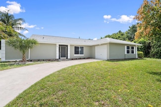 2307 SE Seafury Ln, Port Saint Lucie, FL 34952