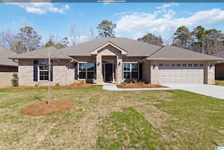 216 Dawsons Cove Dr, Alabaster, AL 35007