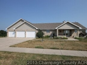 18041 Lakeview Dr, Weldon, IL 61882