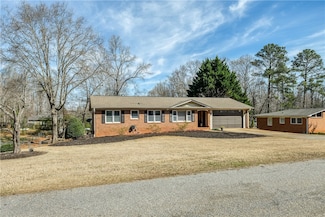 115 Pine Forest Dr, Easley, SC 29642