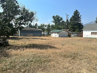 421 N 6th St, Hamilton, MT 59840