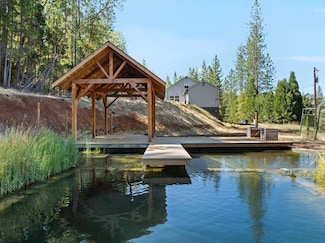 2016 Sykes Creek Rd, Rogue River, OR 97537