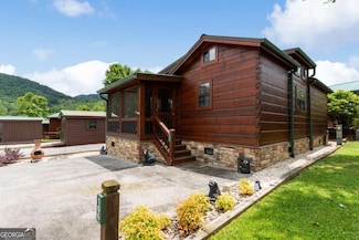 106 River Vista Dr, Dillard, GA 30537