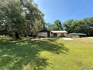 7930 E Derby Oaks Dr, Floral City, FL 34436