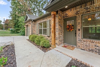 7 Longview Ln, Bella Vista, AR 72714