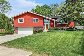4917 Ralph Cir, Madison, WI 53714