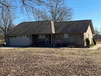 712 Stringham Rd, Searcy, AR 72143