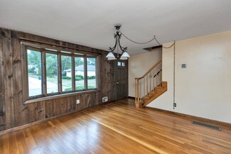 243 S Wilson St, Manchester, NH 03103